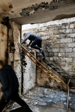 Баптисти, що залишилися в Ірпені, розпочали тривалий процес відновлення зруйнованих церков.